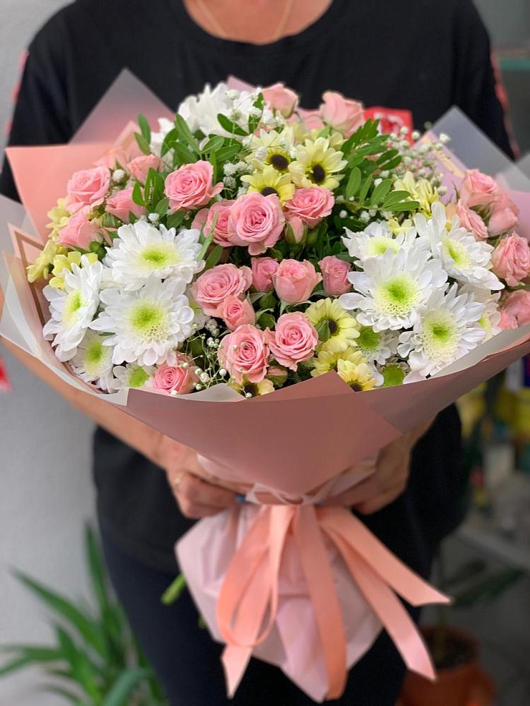 Букет цветов из: Розы и Хризантемы в Приаргунске
