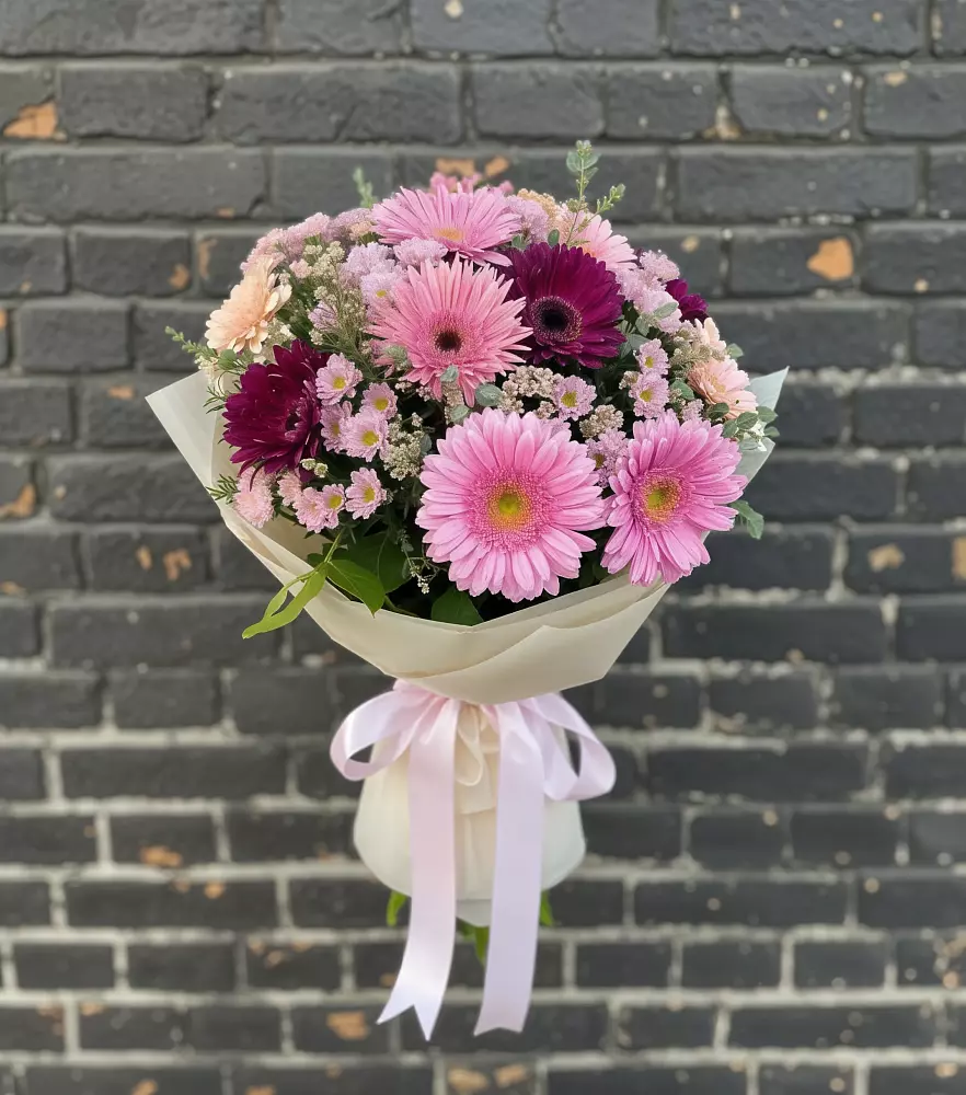 Букет цветов из: Герберы и Хризантемы в Приаргунске