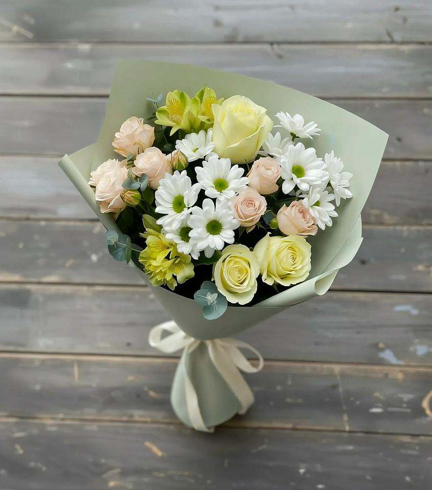 Букет цветов из: Альстромерии, Розы и Хризантемы в Приаргунске