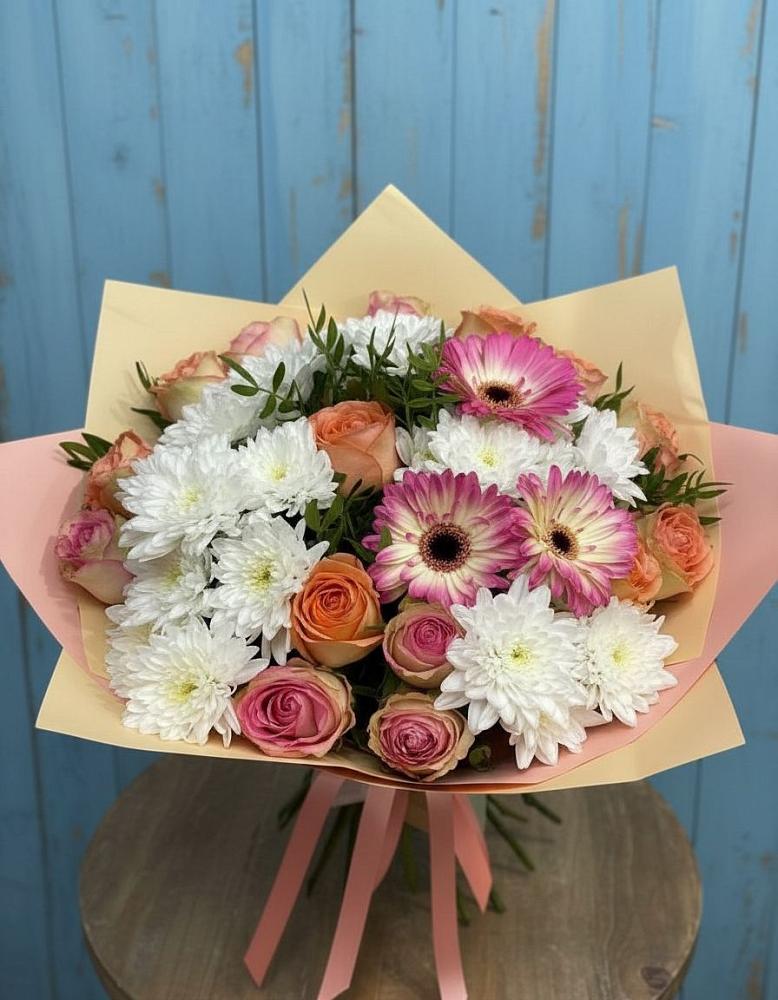 Букет цветов из: Розы, Герберы и Хризантемы в Приаргунске