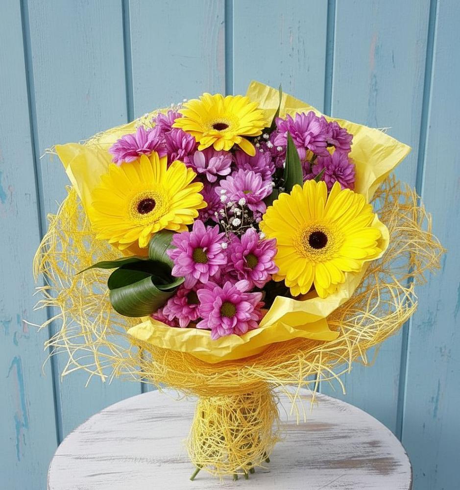 Букет цветов из: Хризантемы и Герберы в Приаргунске