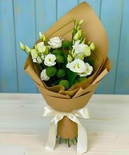 Букет цветов из:  Хризантемы и Лизиантусы #REPLACE_PRED# Приаргунске